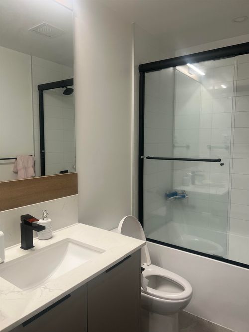 402-10778 138 St, Surrey, BC, V3T0S5 | Card Image