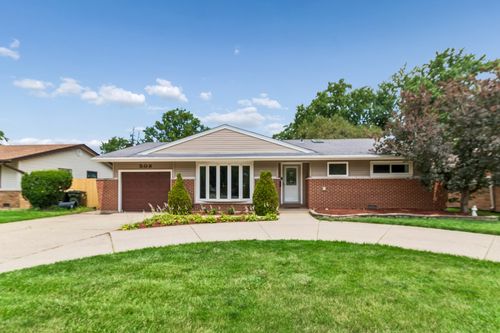 508 Landmeier Rd, Elk Grove Village, IL, 60007-4308 | Card Image