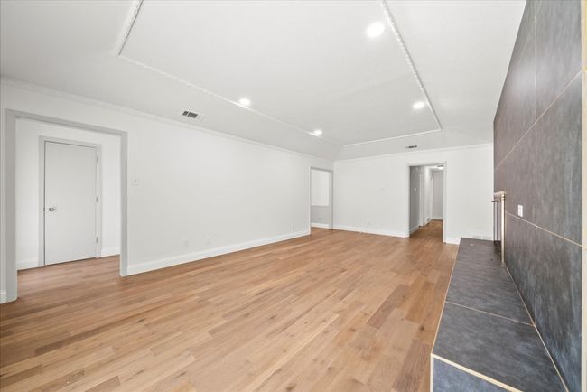 3649 Stables Ln, House other with 2 bedrooms, 2 bathrooms and null parking in Dallas TX | Image 11
