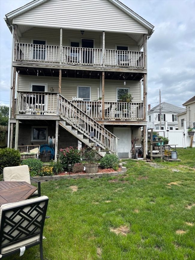 20 Osgood Ave, House other with 3 bedrooms, 2 bathrooms and 3 parking in Lowell MA | Image 27
