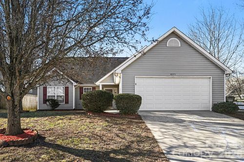 4271 Maybrook Ct, Concord, NC, 28027-8707 | Card Image
