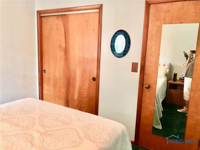 22915 W Walnut Ln, House other with 3 bedrooms, 2 bathrooms and 1 parking in Genoa OH | Image 24