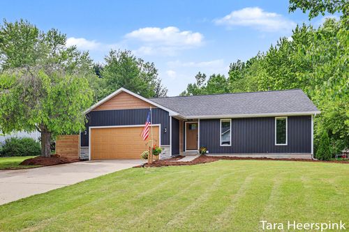6237 Arroyo Vista Dr, Rockford, MI, 49341-9485 | Card Image