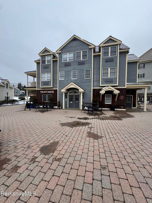 825 Thatcher House, Hancock, MA, 01237 | Card Image