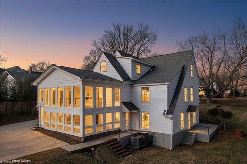 263 Main St, Yanceyville, NC, 27379-8781 | Card Image