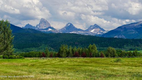 1990 Snow Crest Ranch Dr, Driggs, ID, 83422-5044 | Card Image