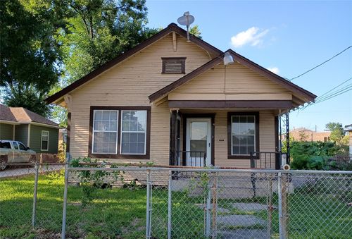 7815 Dayton St, Houston, TX, 77012-1542 | Card Image