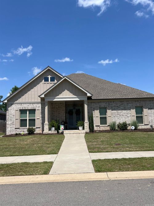 2560 Lilac Dr, Conway, AR, 72034-8073 | Card Image