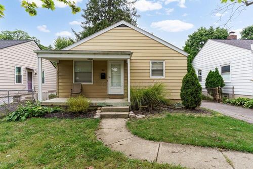 62 E Stanton Ave, Columbus, OH, 43214-1111 | Card Image