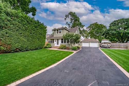 116 Railroad Ave, Saint James, NY, 11780-1943 | Card Image