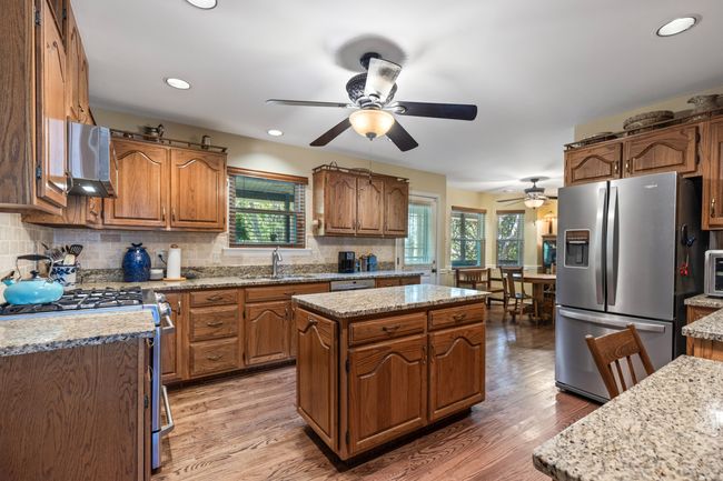 2227 Bay Pointe Dr, House other with 5 bedrooms, 3 bathrooms and null parking in Hixson TN | Image 12