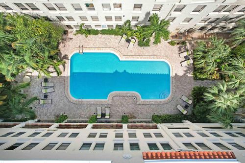3225-235 Sunrise Ave, Palm Beach, FL, 33480-3812 | Card Image