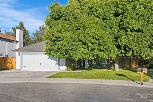 2418 N Valmet Ave, Meridian, ID, 83646-3442 | Card Image