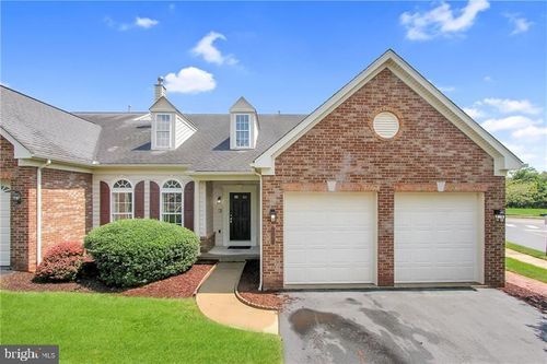 947 Park Plz, Wexford, PA, 15090-5643 | Card Image