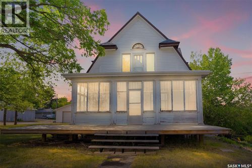 45 Kelly Ave, Lumsden, SK, S0G3C0 | Card Image