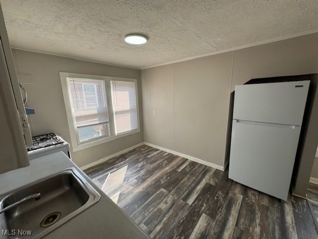 2 - 29507 Euclid Avenue, Condo with 2 bedrooms, 1 bathrooms and null parking in Wickliffe OH | Image 5