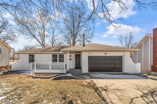 517 Stacey Dr, Belton, MO, 64012-1832 | Card Image
