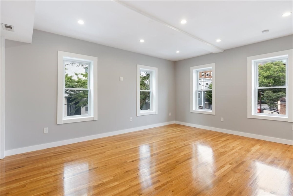Residential Lease in Cambridge 4