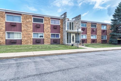 apt-111-1313 S Rebecca Rd, Lombard, IL, 60148-4445 | Card Image