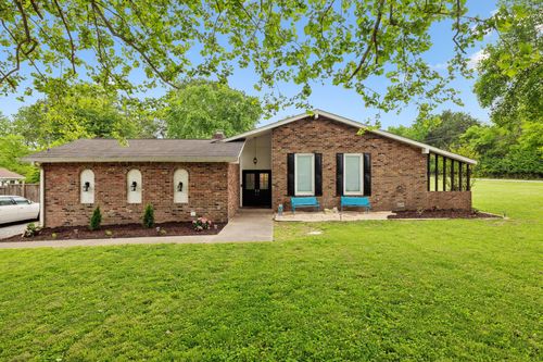 1031 Bayview Dr, Gallatin, TN, 37066-5651 | Card Image