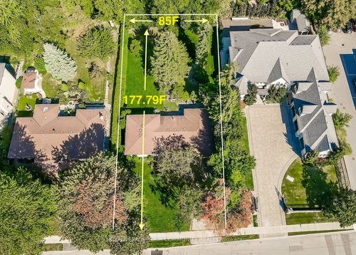 230 Duncan Rd, Richmond Hill, ON, L4C6J9 | Card Image