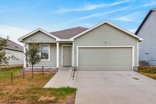 2722 Winterfell St, Corpus Christi, TX, 78415-1826 | Card Image