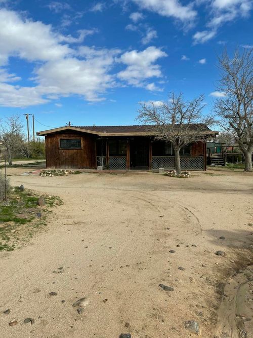 57625 Buena Vista Dr, Yucca Valley, CA, 92284 | Card Image