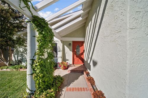 25415 Via Impreso, Valencia, CA, 91355-2708 | Card Image