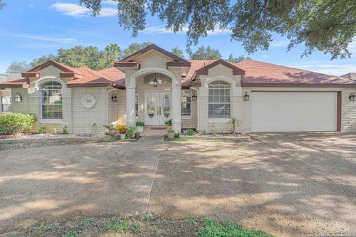 3111 Persimmon Ct, Laredo, TX, 78045-8147 | Card Image