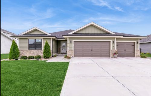 1675 Condor Drive, Manteno, IL, 60950 | Card Image