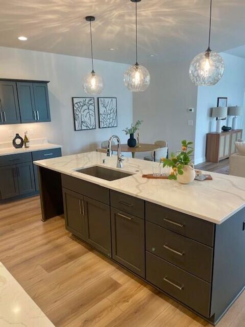 8-847 N Verona Circle, Grafton, WI, 53024 | Card Image