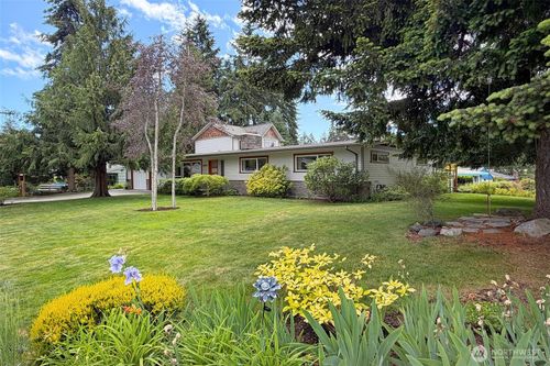16857 Palatine Avenue N, Shoreline, WA, 98133 | Card Image