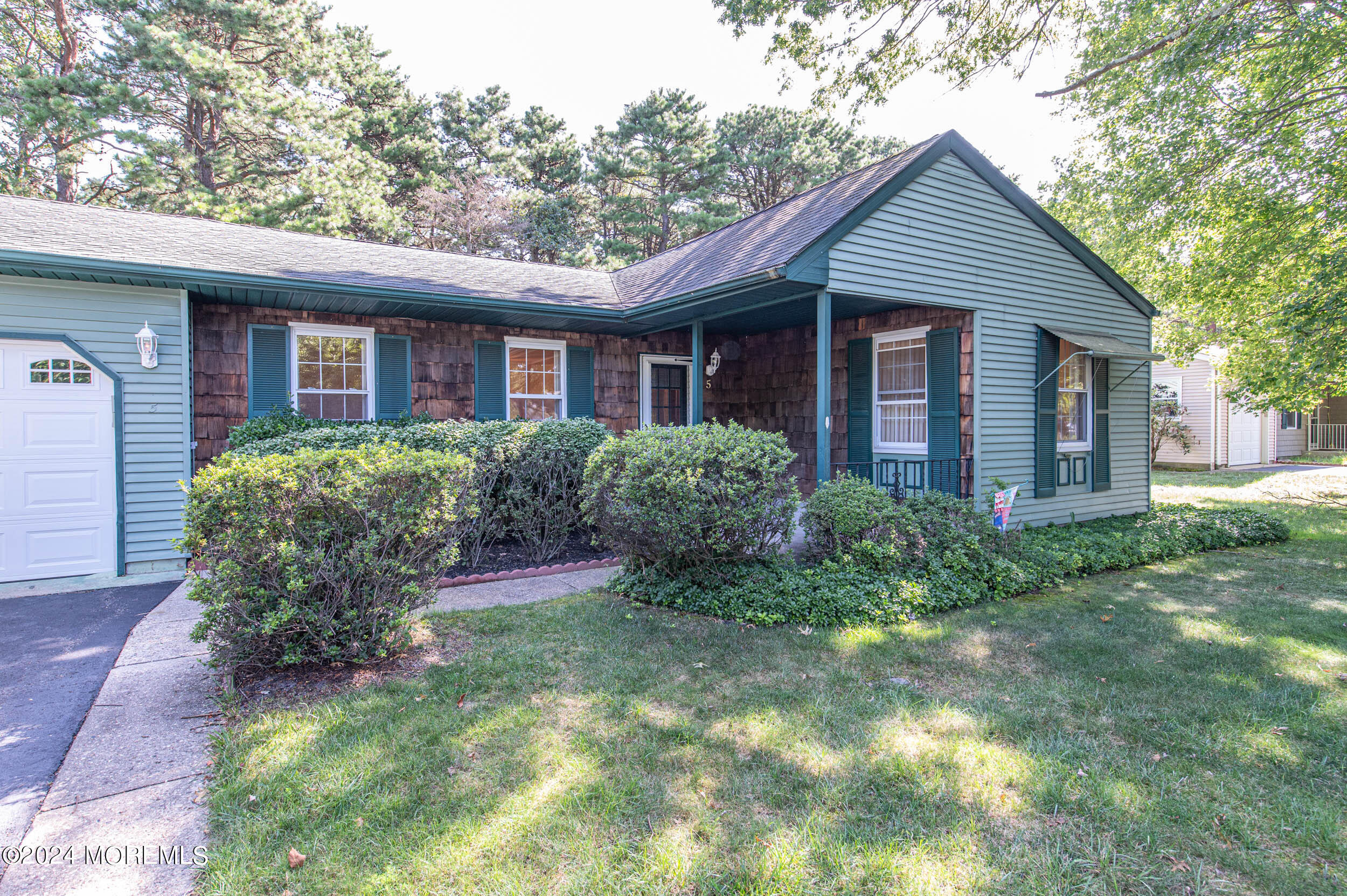 Milford Ct, Whiting, NJ 08759