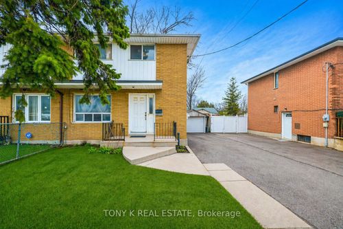 3012 Keele St, Toronto, ON, M3M2H3 | Card Image
