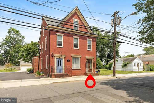 b-11 E Burlington St, BORDENTOWN, NJ, 08505-1705 | Card Image