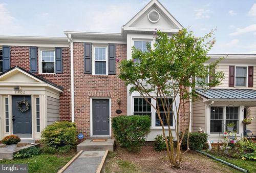 8404 Burchap Dr, Gaithersburg, MD, 20886-5628 | Card Image