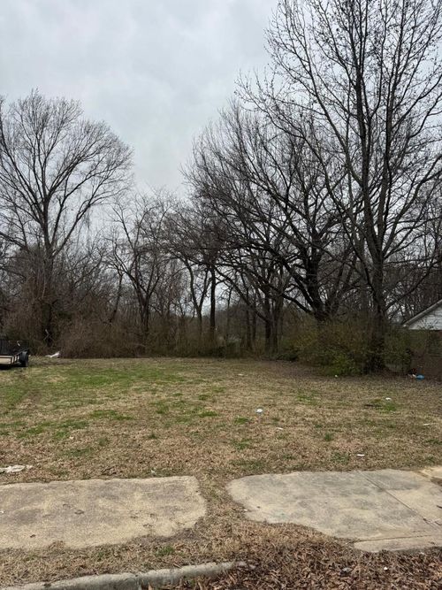 3075 Green Rd, Memphis, TN, 38109-2609 | Card Image