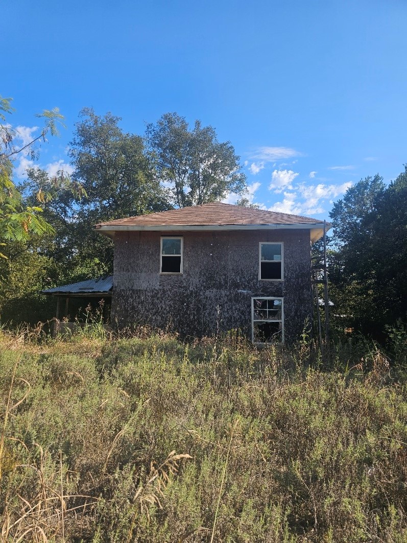 Land in Whitney