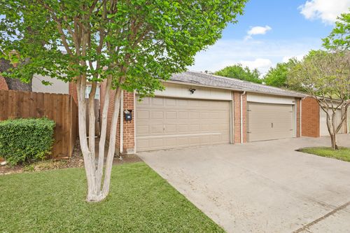 2211 Salem Dr, Carrollton, TX, 75006-1639 | Card Image