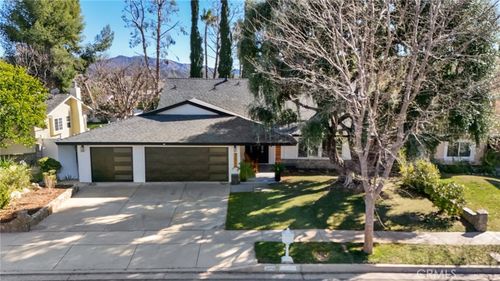 26950 Helmond Dr, Agoura Hills, CA, 91301-2324 | Card Image