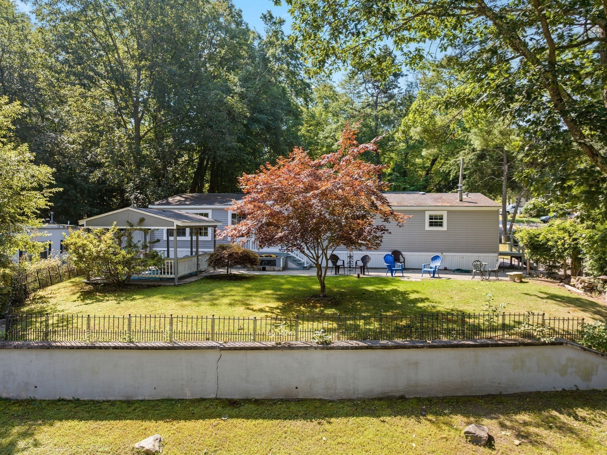 Oak Ter, Mapleville, RI 02839