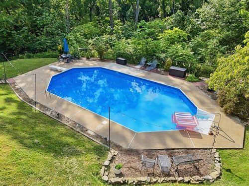 1718 Lake Wood Cir, Hixson, TN, 37343-3425 | Card Image