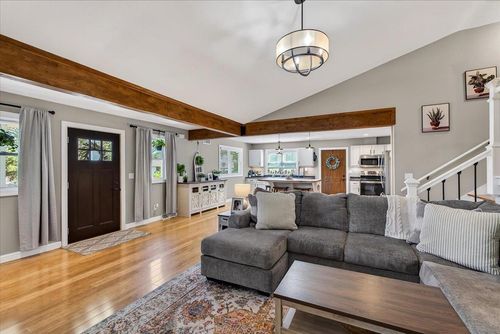 325 Heidi Ct, New Glarus, WI, 53574-9777 | Card Image