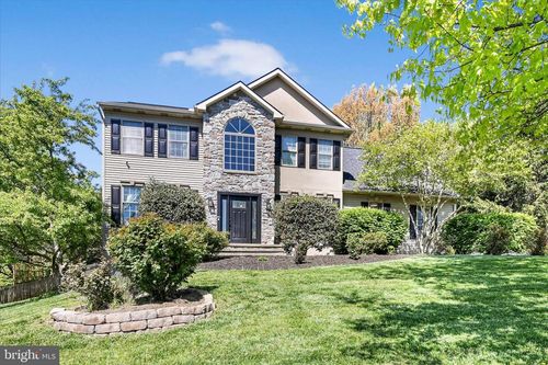 224 Bullrush Ldg, Elizabethtown, PA, 17022-9338 | Card Image