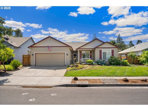 1801 N Falcon Dr, Ridgefield, WA, 98642-7136 | Card Image