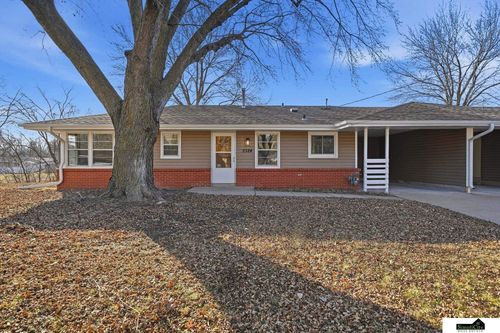 3324 Gott Cir, Lincoln, NE, 68524-1303 | Card Image
