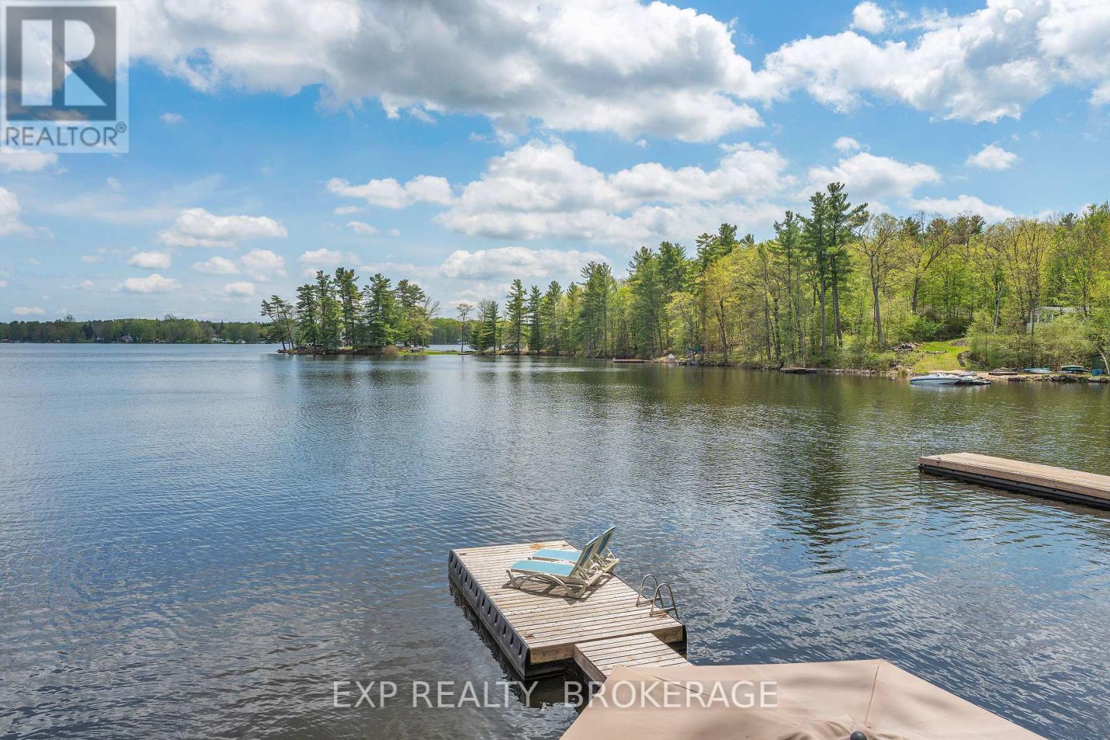 Residential in Frontenac (Frontenac South) 5