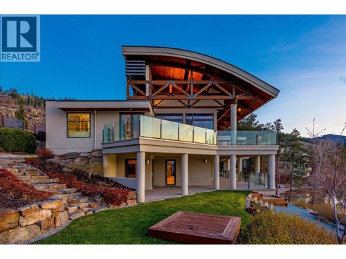 5560 Lakeshore Rd, Kelowna, BC, V1W4J4 | Card Image