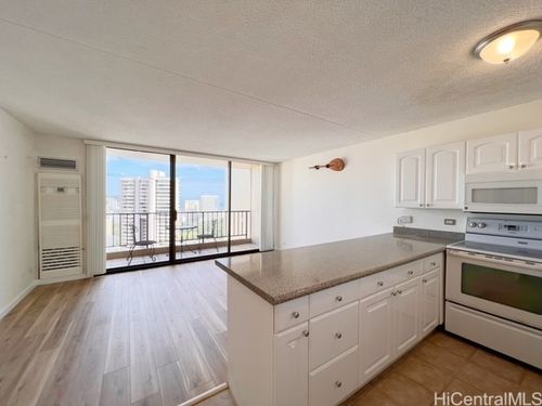 3601-411 Hobron Ln, Honolulu, HI, 96815-1219 | Card Image