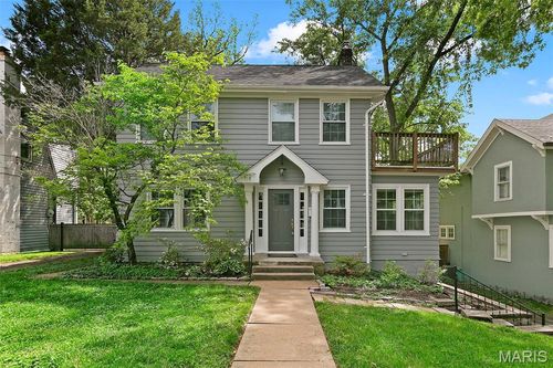 324 Stark Ct, Webster Groves, MO, 63119-3131 | Card Image